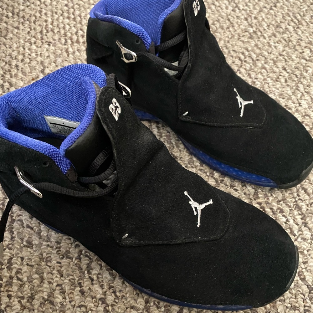 Men’s size 10.5 retro 18’s Worn ONCE!